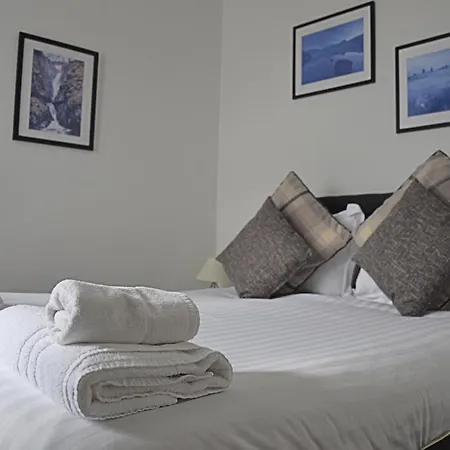 Inn The Punchbowl Inn