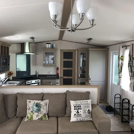 여관 The Punchbowl