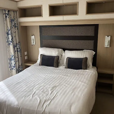 여관 The Punchbowl